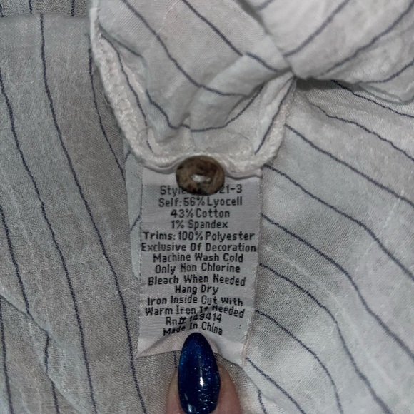 Johnny Was White Button Down Shirt with Multicolor Embroidery - Picture 7 of 8